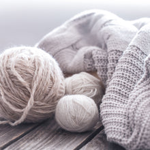 Load image into Gallery viewer, Cashmere Wax Tarts